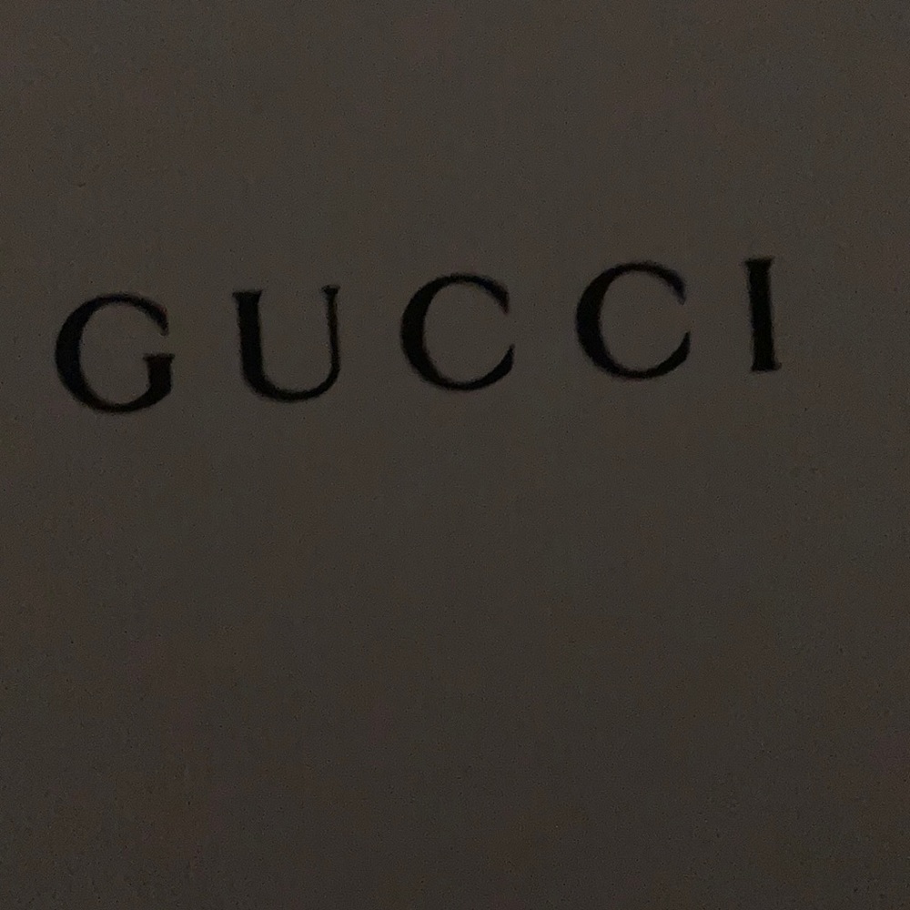 Gucci - Picture 2 of 2